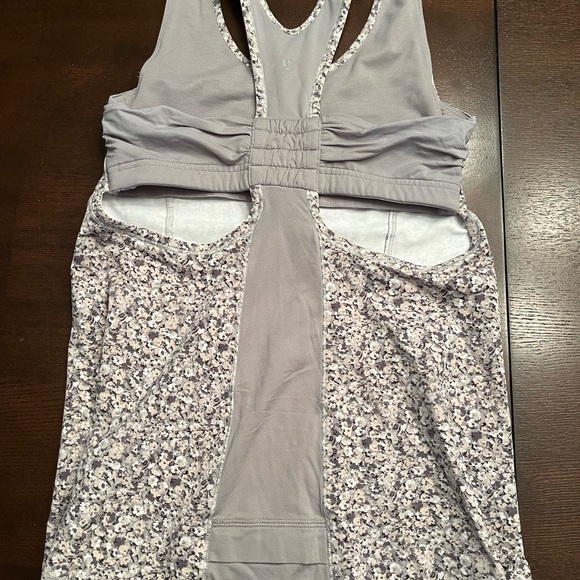 Lululemon Tone It Tank
Petite Fleur Silver Spoon / Ambient Grey - Picture 5 of 8